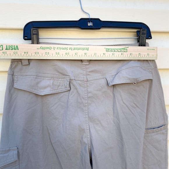 Duluth Trading Co Nylon hiking Cargo pants - Picture 10 of 11